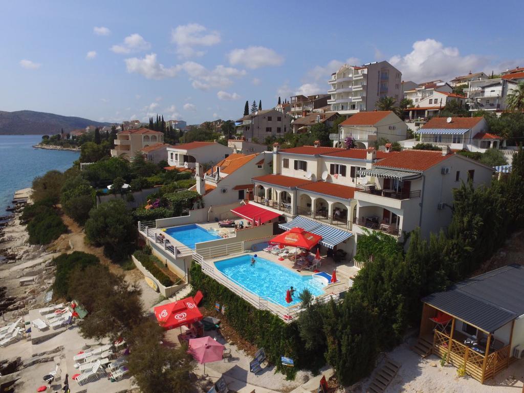 Apartments Villa Marija Seget Vranjica Exterior photo